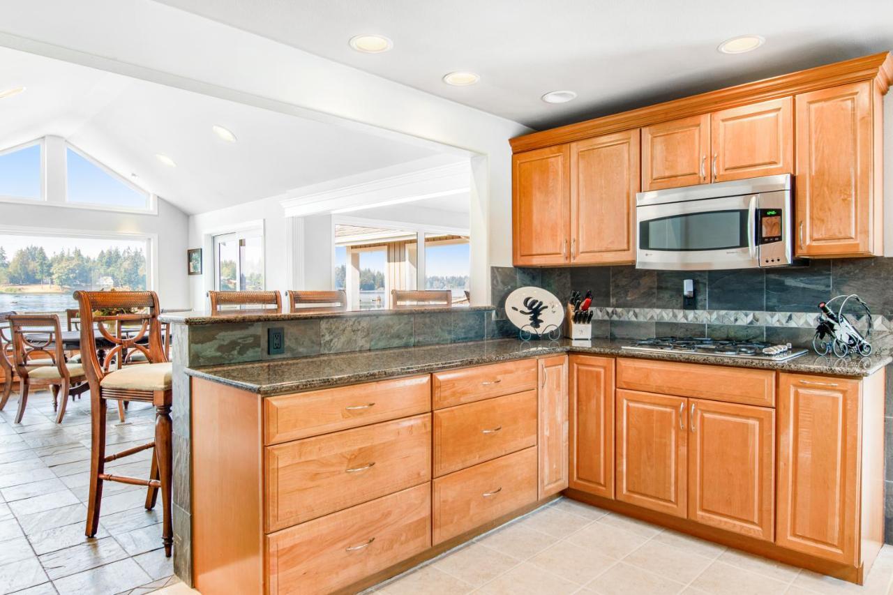 Lake Tapps Sunsets Bonney Lake Exterior foto